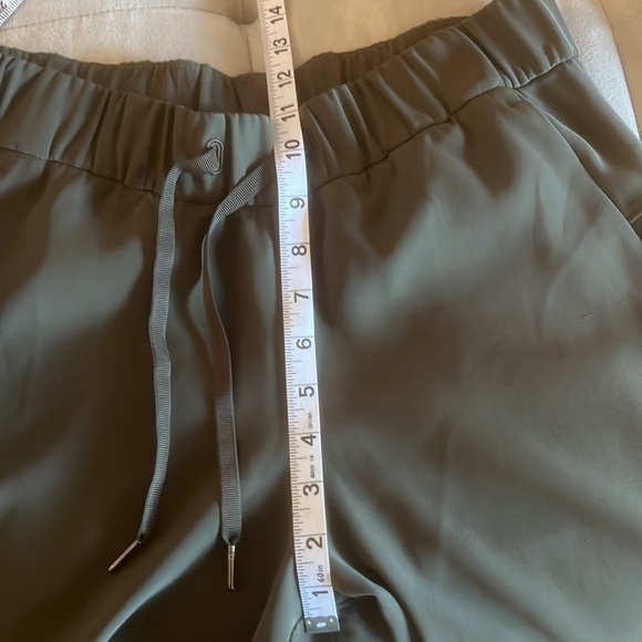 Lululemon Army Green Pants Size 6 - Picture 7 of 7